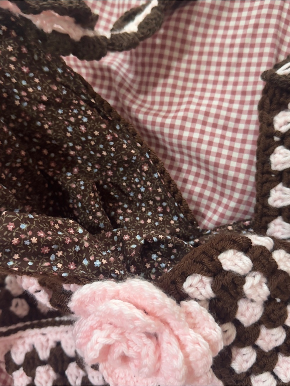 Crocheted Messenger Bag - Picture 5 of 10